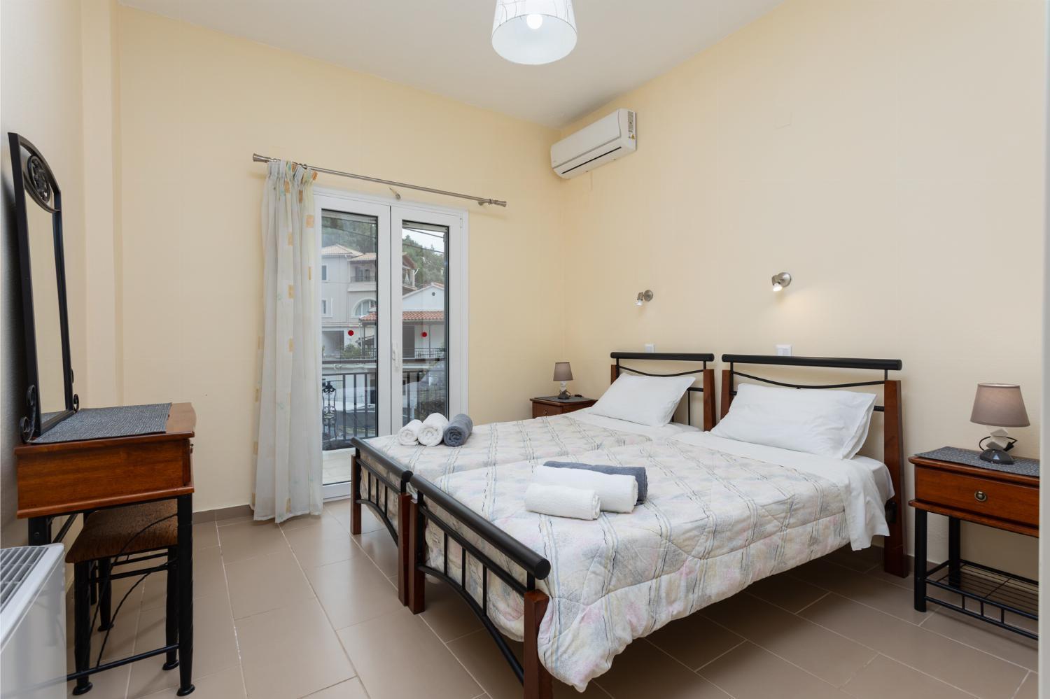 Villa Konstantinos Katávolos Esterno foto